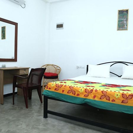 Sandy Palms Guesthouse 希克杜沃 外观 照片