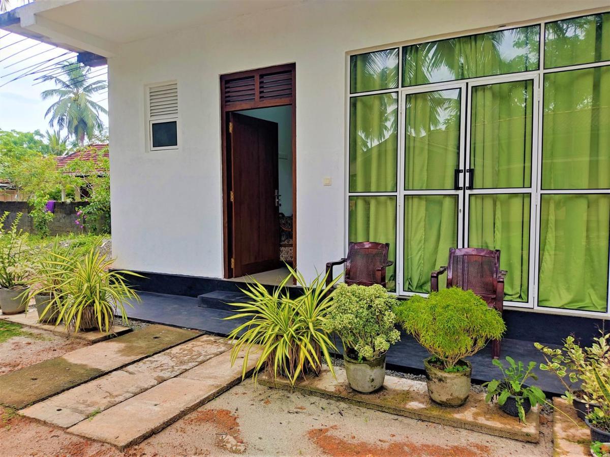 Sandy Palms Guesthouse 希克杜沃 外观 照片