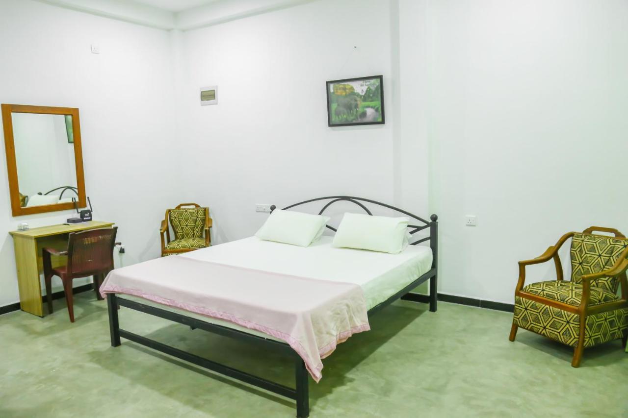 Sandy Palms Guesthouse 希克杜沃 外观 照片