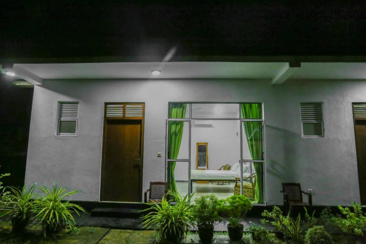 Sandy Palms Guesthouse 希克杜沃 外观 照片