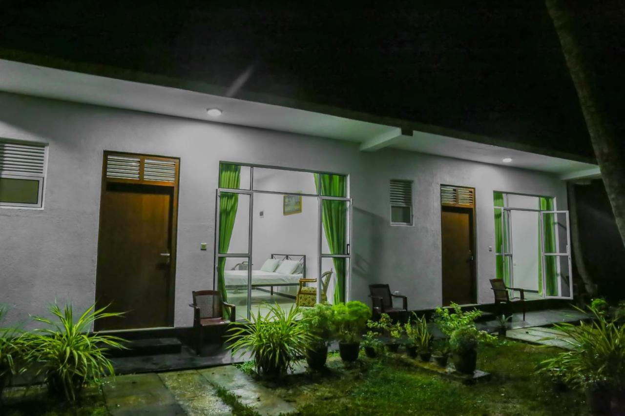 Sandy Palms Guesthouse 希克杜沃 外观 照片