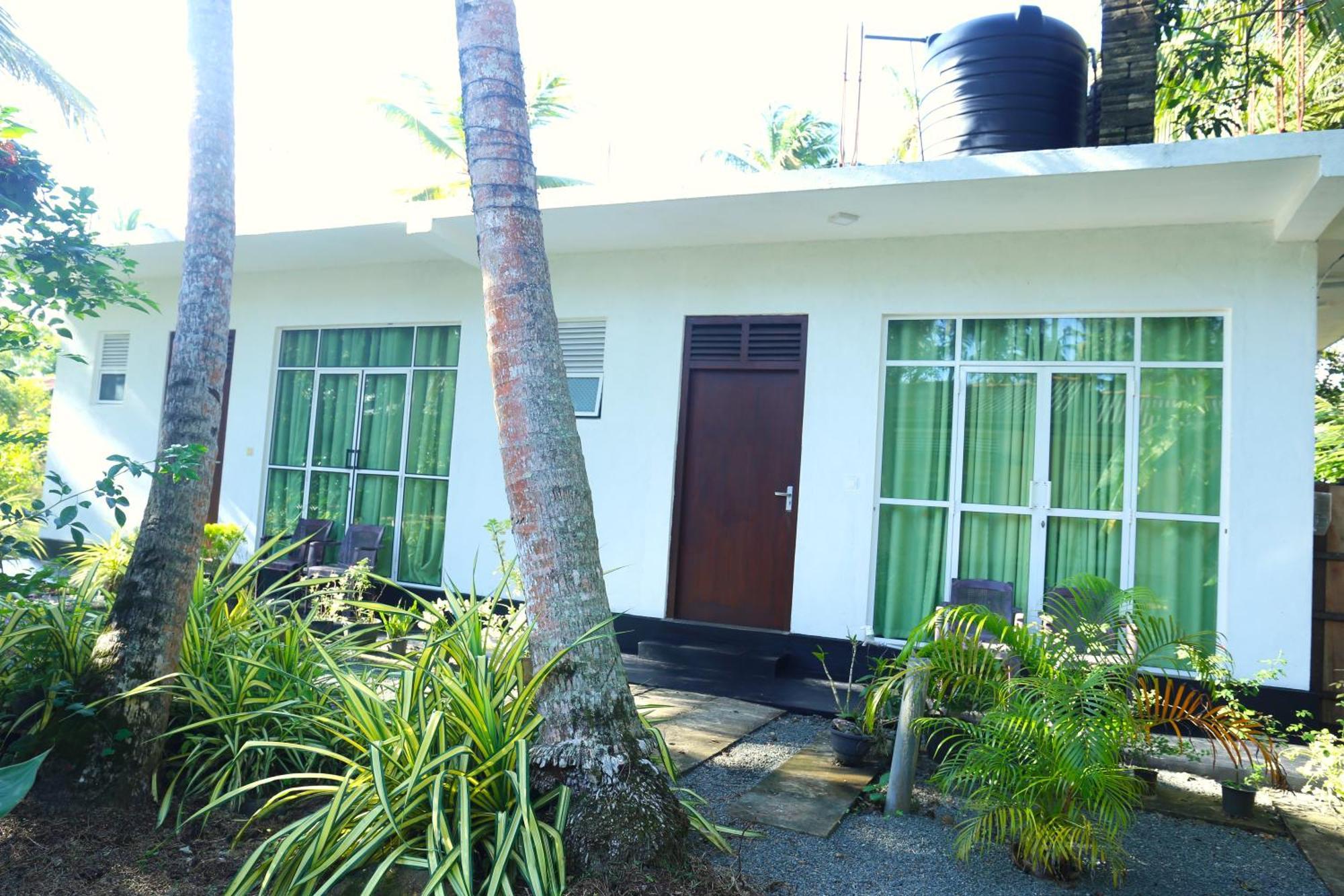 Sandy Palms Guesthouse 希克杜沃 外观 照片