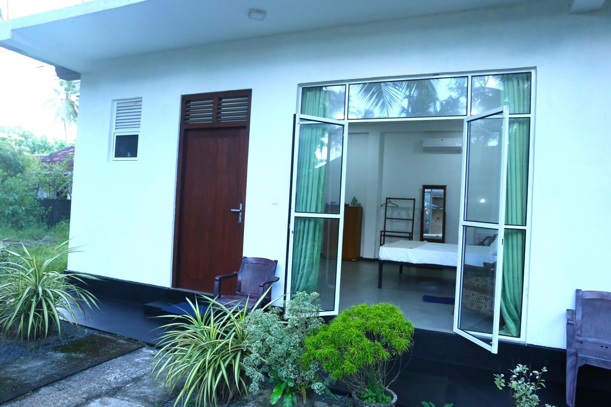 Sandy Palms Guesthouse 希克杜沃 外观 照片
