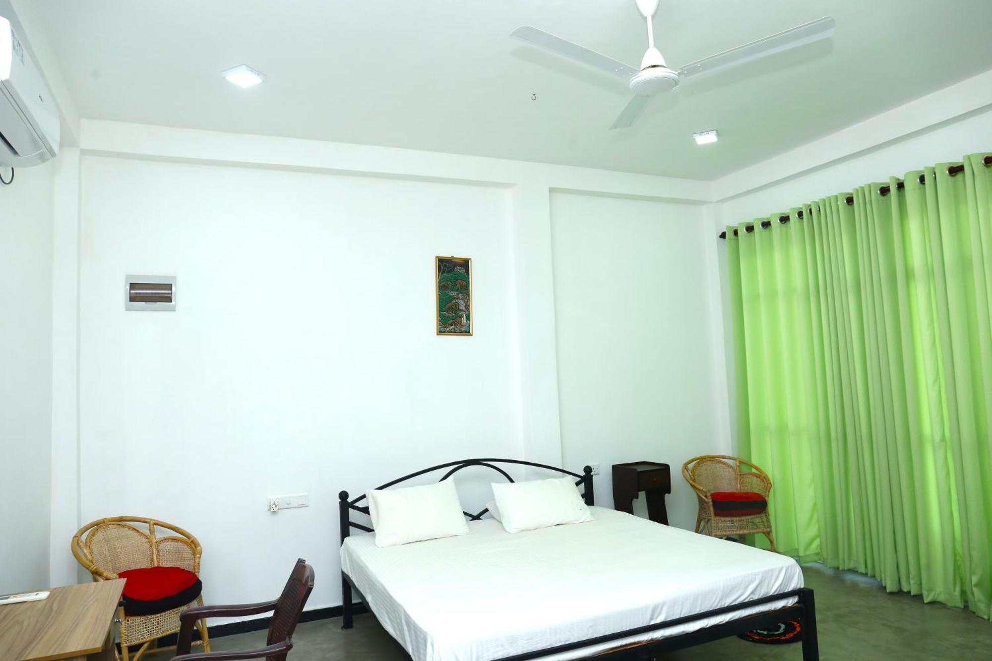 Sandy Palms Guesthouse 希克杜沃 外观 照片