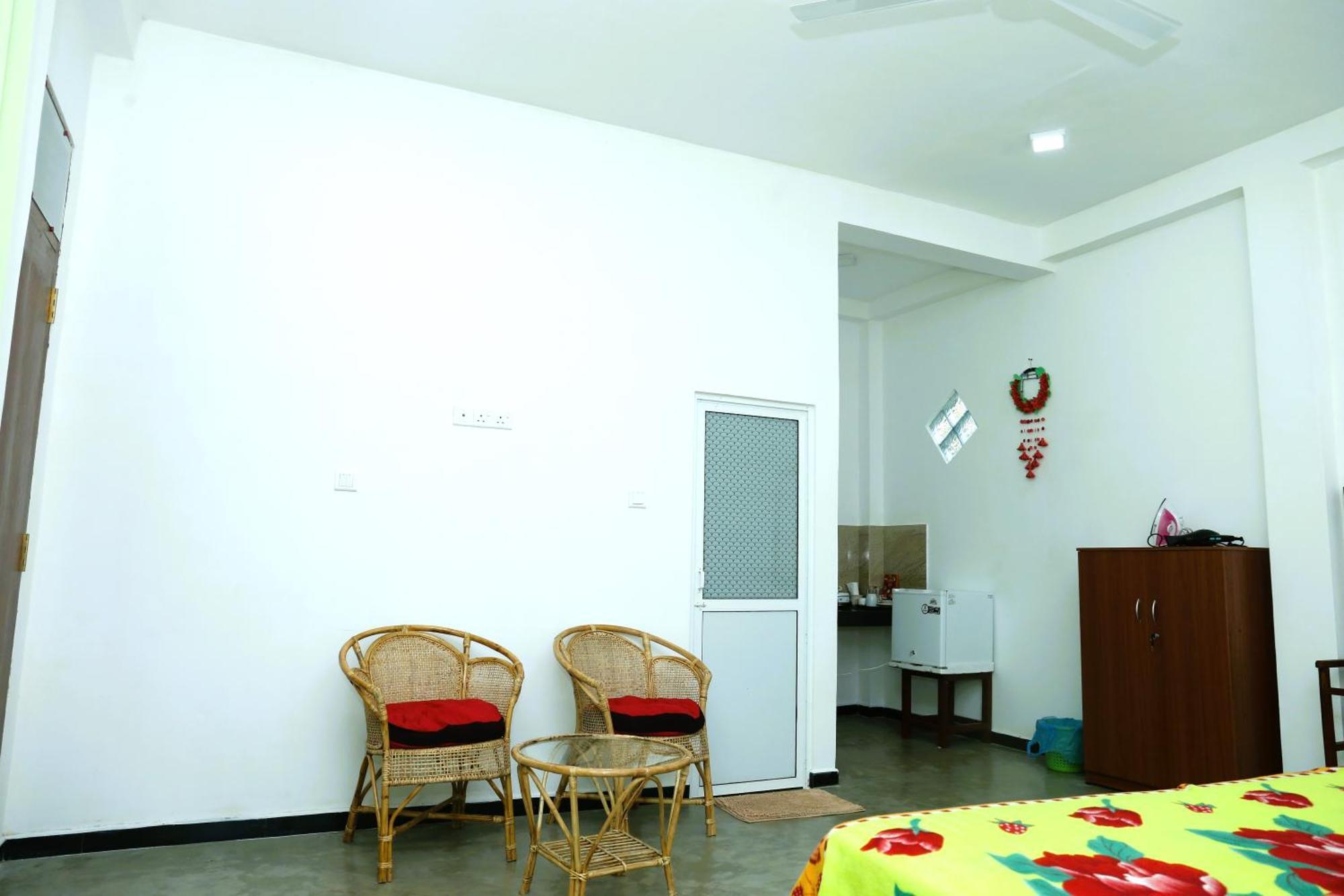 Sandy Palms Guesthouse 希克杜沃 外观 照片