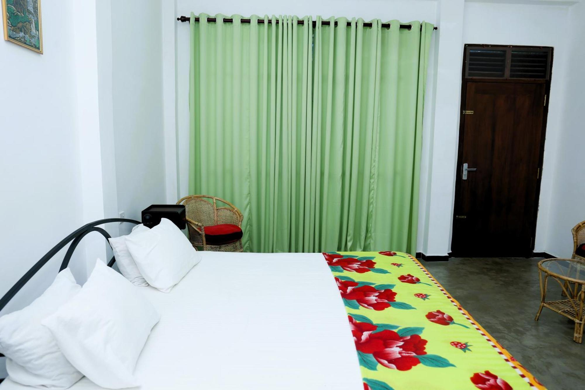 Sandy Palms Guesthouse 希克杜沃 外观 照片